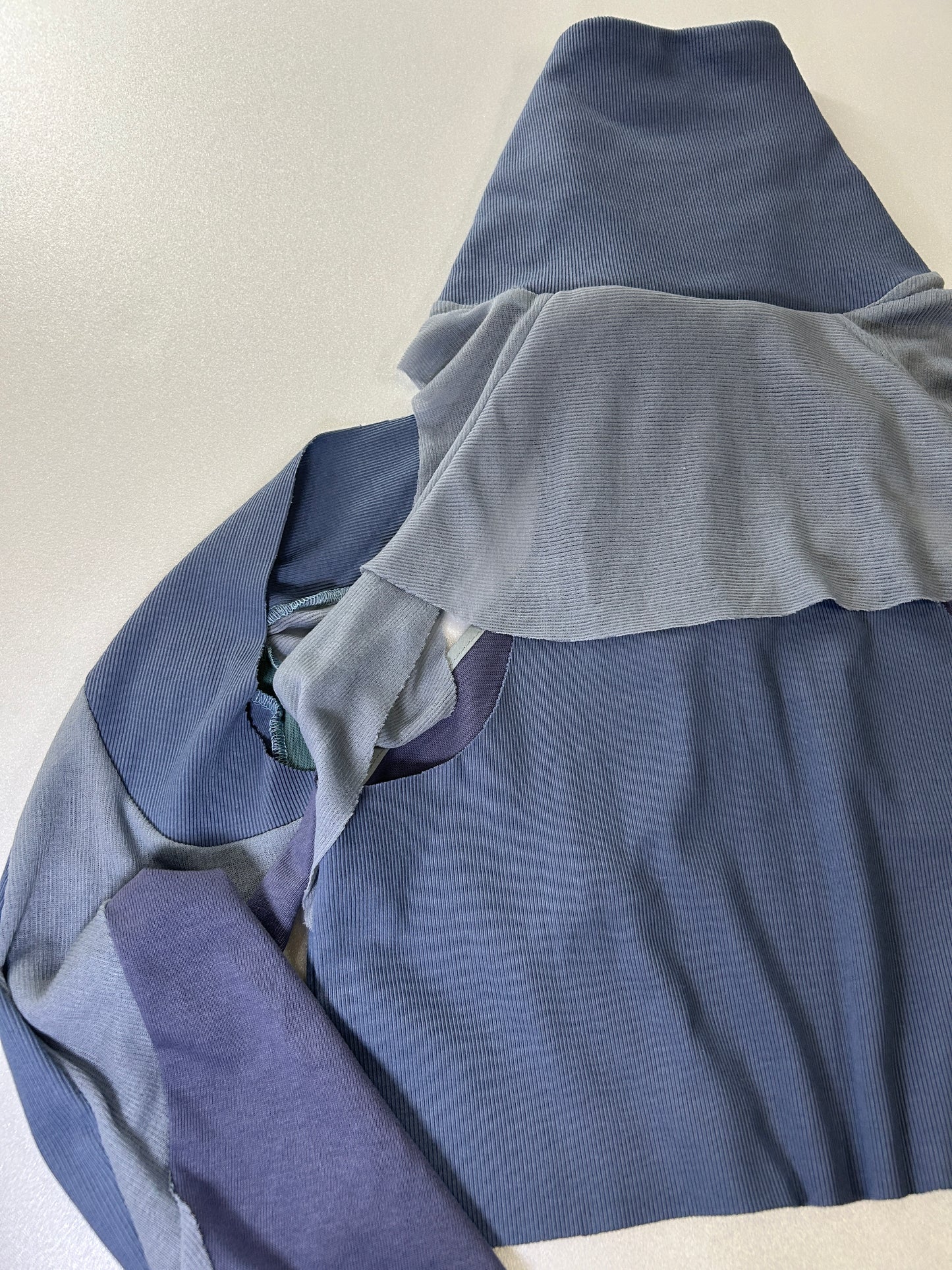 Mistral Layer Top-Purple-