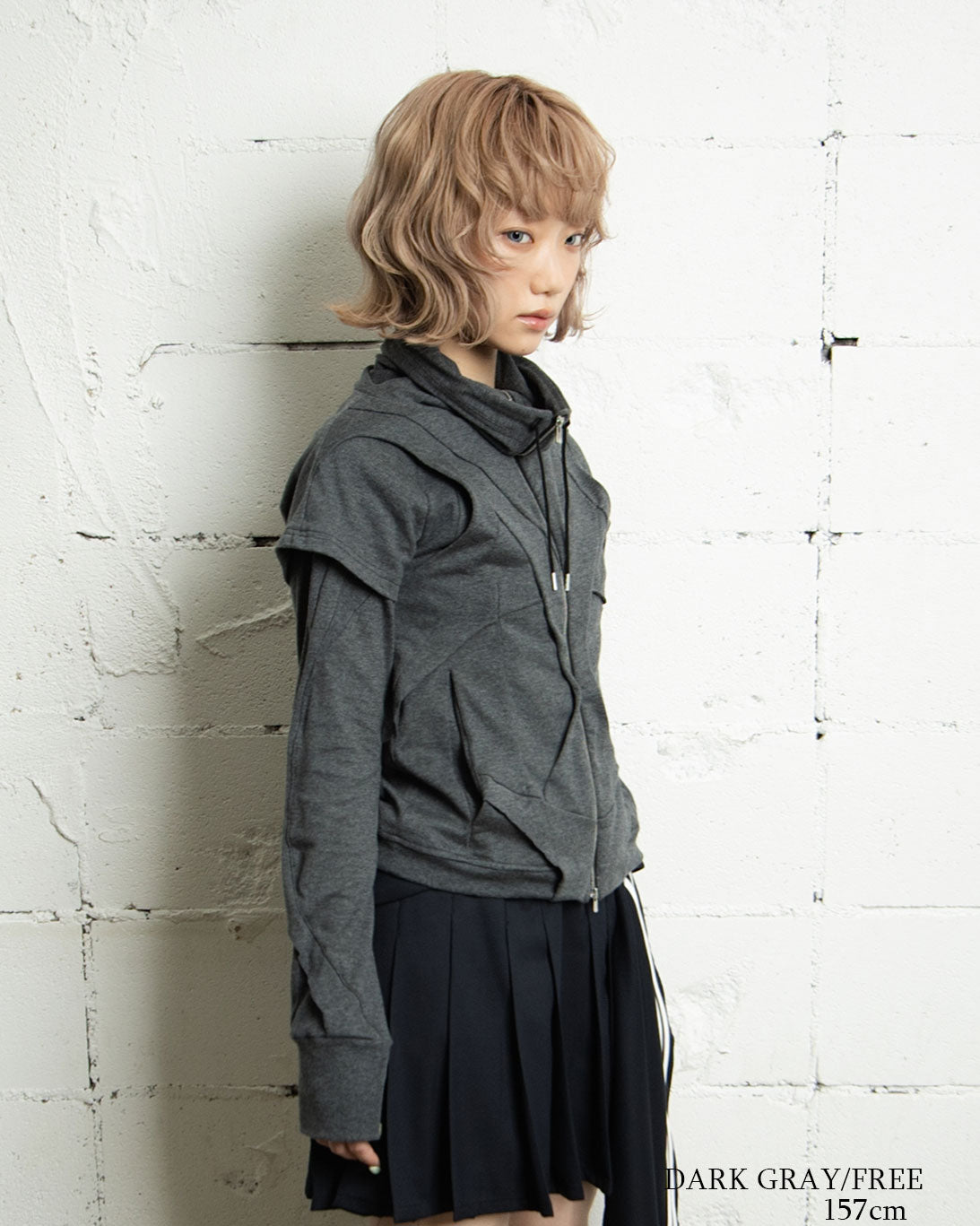 26AWPRE-VEIL NECK OVERLAY ZIP TOP