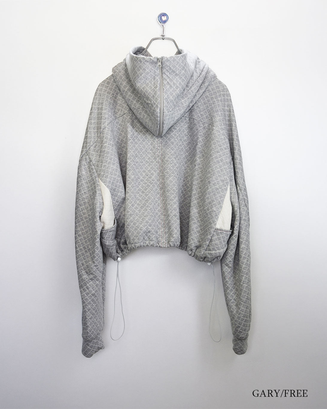 26AWPRE-GRAPHIC QUILTED CROSS HOODIE
