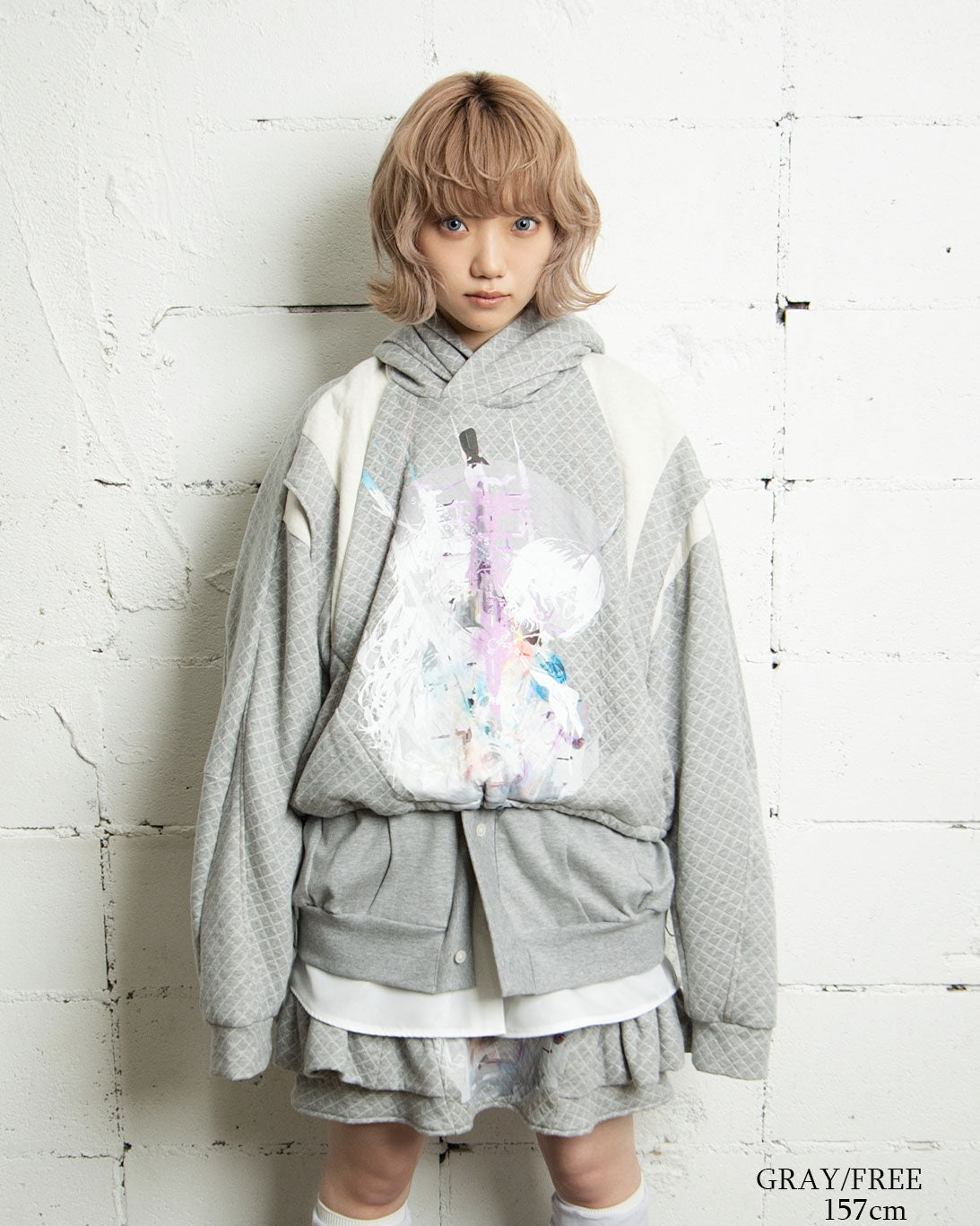 26AWPRE-GRAPHIC QUILTED CROSS HOODIE